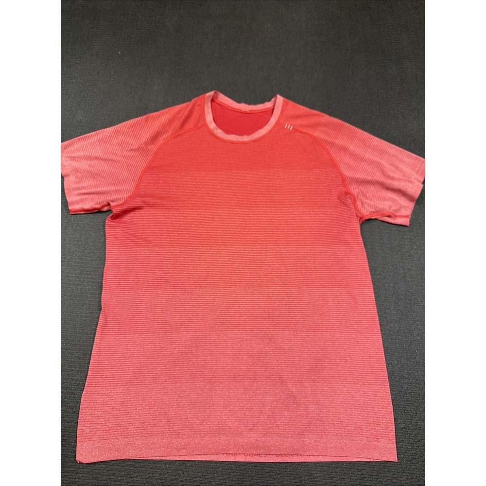 Lululemon Metal Vent Tech Short Sleeve 2.0 Size Large Red Stripped